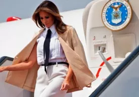 Мелания Трампнинг самолёти билан фавқулодда вазият юз берди фото