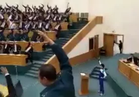 Тошкентда ИИБ ходимлари мажлис залида бадантарбия қилди (видео) фото