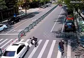 Хитойда отанинг ҳушёрлиги фарзандининг ҳаётини сақлаб қолди (видео) фото