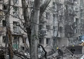 Россия начала масштабные ракетные и беспилотные атаки на Киев (видео) фото