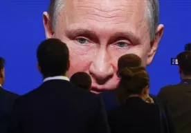 Шаҳаншоҳ. Яна Путин ва референдум ҳақида фото