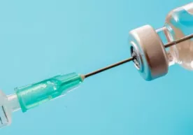 Қозоғистоннинг коронавирусга қарши вакцинаси синови натижалари эълон қилинди фото