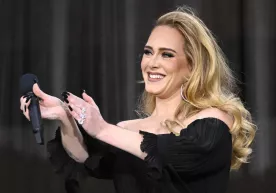 Britaniyalik xonanda Adel Las-Vegasdagi konsert vaqtida hushidan ketdi фото