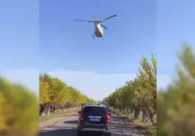 Toshkent viloyatida vertolyot ishtirokida to‘y korteji uyushtirildi фото