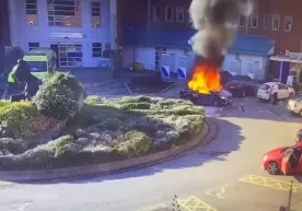 Britaniyada taksichi mashinada xudkush-terrorchini qamab qo‘yib, teraktning oldini oldi фото