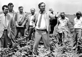 Ислом Каримовнинг 1986-1989 йиллардаги фаолиятига оид эссе фото