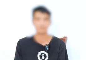 Yangiyo‘lda 2 yoshli bolasini qiynog‘ga solib, videoga olgan ota uzr so‘rab chiqdi фото