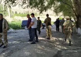 Тожикистон чегарасида тожик ва қирғиз чегарачилари ўртасида отишма содир бўлди (видео) фото