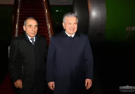 Shavkat Mirziyoyev Ozarbayjonga yetib bordi (foto) фото
