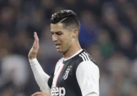 Ronaldu "Yuventus" futbolchilarini jamoaviy kechki ovqatga taklif qiladi фото