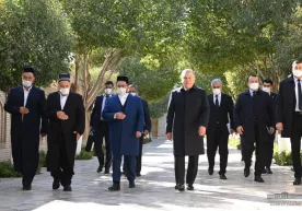 Prezident Buxoroga tashrifini ziyoratdan boshladi (foto) фото