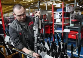 Rossiya yil boshidan dunyoning 43 mamlakatiga 11 mlrd dollarlik qurol-aslaha yetkazib berdi фото