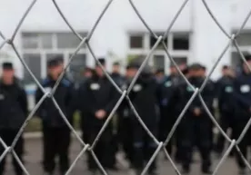 Prezident JIEMlaridan ozod qilingan ayrim shaxslarga doir yangi qonunni imzoladi фото