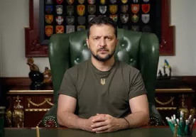 Zelenskiy urush davom etar ekan, prezidentlikdan ketmasligini aytdi фото