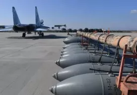 Ukraina Rossiyaning FAB-500 bombalarini urib tushirish deyarli imkonsiz ekanini aytdi фото