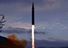 Shimoliy Koreya mamlakat tarixida ilk marta gipertovushli raketa uchirdi фото
