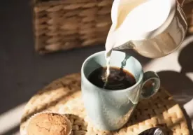 Кофе с молоком — приятная привычка или угроза здоровью? Что думают специалисты? фото
