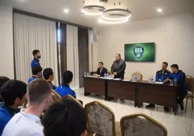 O‘FA Prezidenti Abdusalom Azizov milliy terma jamoa bilan uchrashdi фото