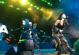 INNA “Xalqlar do‘stligi” san’at saroyida konsert berdi(foto) фото