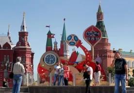70 ёшли футбол мухлиси Германиядан Россияга тракторда келмоқда (видео) фото