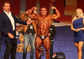 O‘zbekistonlik sportchi Arnold Shvarsenegger sovrinini qo‘lga kiritdi фото