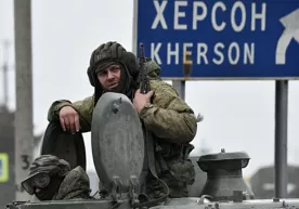 Rossiya harbiylari Ukrainaning Xerson shahrini nazoratga olgani ma'lum qilindi фото