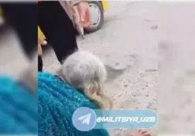 Самарқандда қиз онасини калтаклади (видео) фото