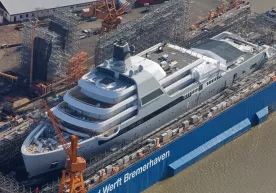 Rossiyalik milliarder Roman Abramovich uchun 145 metrlik yaxta qurilmoqda (video) фото