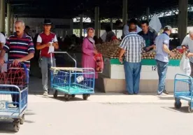 Hokim: “Qo‘yliq dehqon bozori poytaxt tashqarisiga ko‘chiriladi” фото