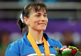 42 yoshli Oksana Chusovitina navbatdagi oltin medalni qo‘lga kiritdi фото