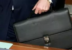 Концертга чиптани мажбурлаб сотган мактаб директори лавозимидан озод этилди фото