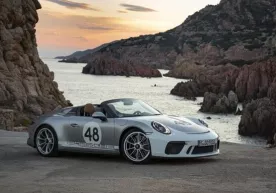 Porsche 911 автомобилининг сўнгги нусхаси аукционда 550 минг долларга сотилди фото