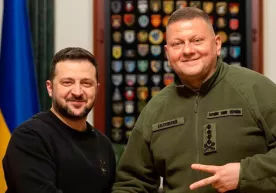 Zelenskiy Zalujniyni iste’foga chiqargani sababini aytdi фото