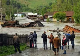 Россиянинг Олтой ўлкаси сув остида қолди (видео) фото