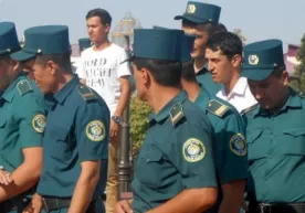 Ўзбекистонда милиция ходимининг қонуний талабларини бажармаслик учун жазо кучайтирилади фото