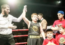 Рамзан Қодировнинг ўғли ноҳалол ғалабада айблангач, реванш жангини ўтказишга тайёрлигини билдирди фото