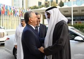Shavkat Mirziyoyev BAA prezidenti bilan uchrashdi фото