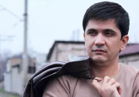 Хонанда Анвар Собиров акаси оғир дардга чалинганини айтиб, халқдан дуо сўради фото