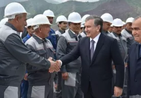 Shavkat Mirziyoyev To‘polang gidroelektr stansiyasini borib ko‘rdi (foto) фото