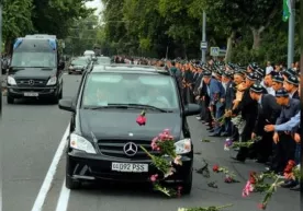 Ислом Каримовнинг 17 йиллик ҳайдовчиси собиқ президентдан нималарни ўрганганлигини айтди фото