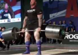 Pauerlifter 426 kilogrammli shtangani ko‘tarish vaqtida tomirlari dosh bera olmadi (video) фото
