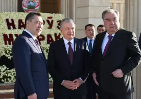 O‘zbekiston, Tojikiston va Qirg‘iziston davlat rahbarlari Xo‘jand qal’asini tomosha qildi фото