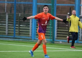 Yaxshiboyev o‘zbekistonlik futbolchilarning kamchiligini aytdi фото