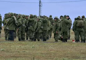 Россияда сержант урушга сафарбар қилинганлар орасида обрў қозониш учун гранатани портлатиб юборди фото