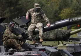 Венгрия ҳукумати Украинага ноқонуний қурол етказиб беришнинг олдини олганини маълум қилди фото