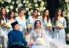 Malayziya qiroliga turmushga chiqqan «Moskva go‘zali» homilador bo‘ldi фото