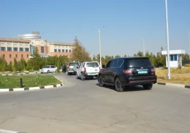 Фото: Бадавлат араблар ов учун Навоийга келмоқда фото