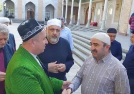 Turkiyalik jurnalistlar, blogerlar hamda turfirmalar rahbarlari Buxorodan Samarqandga keldi фото