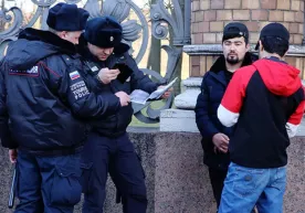 Тожикистонликлар «қўрқув ва ваҳима» сабаб Россиядан кетишни бошлаган фото