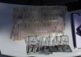 Samarqandda IIB xodimiga 4000 AQSH dollariga yaqin pullarni pora tariqasida berayotganlar qo‘lga olindi фото